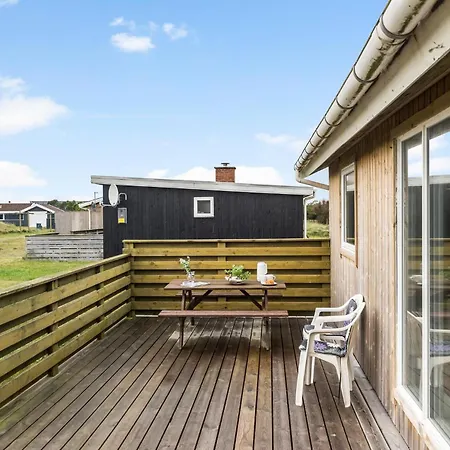 Σπίτι διακοπών 2 Bedroom Cozy In *