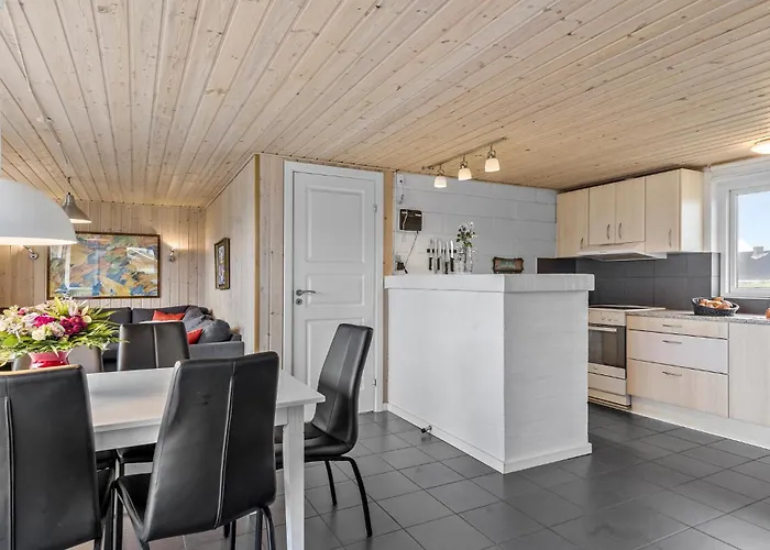 2 Bedroom Cozy In Ferienhaus